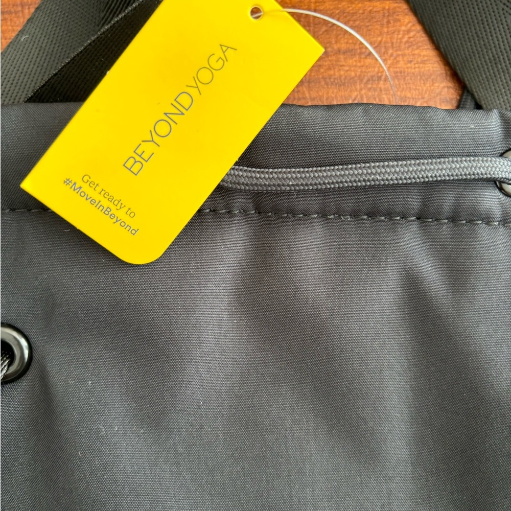 BEYOND YOGA Convertible Gym Bag Black + Beyond Yoga Hidden Pocket Infinity Scarf - Picture 11 of 14